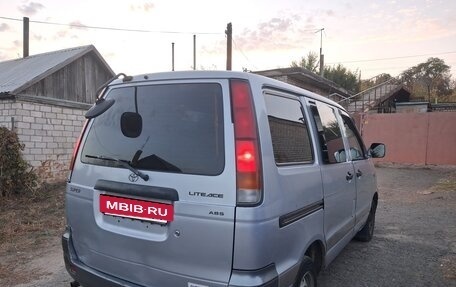 Toyota Lite Ace IV, 1998 год, 330 000 рублей, 7 фотография