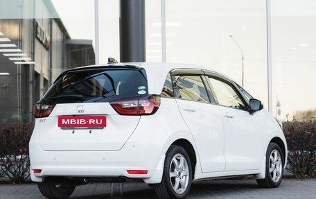Honda Fit, 2020 год, 1 350 000 рублей, 2 фотография