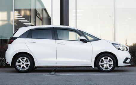 Honda Fit, 2020 год, 1 350 000 рублей, 8 фотография