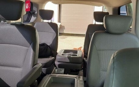 Hyundai Grand Starex Grand Starex I рестайлинг 2, 2010 год, 1 400 000 рублей, 11 фотография