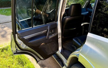 Mitsubishi Pajero IV рестайлинг 2, 2012 год, 2 450 000 рублей, 8 фотография