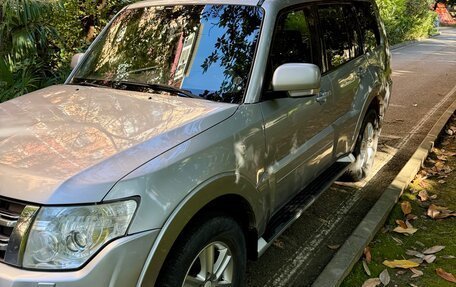 Mitsubishi Pajero IV рестайлинг 2, 2012 год, 2 450 000 рублей, 2 фотография