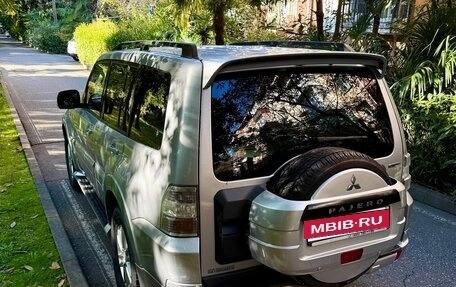 Mitsubishi Pajero IV рестайлинг 2, 2012 год, 2 450 000 рублей, 4 фотография