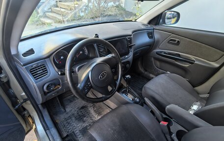 KIA Rio II, 2010 год, 650 000 рублей, 2 фотография