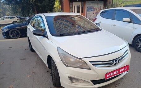 Hyundai Solaris II рестайлинг, 2015 год, 400 000 рублей, 1 фотография