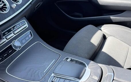 Mercedes-Benz E-Класс, 2019 год, 2 900 000 рублей, 16 фотография