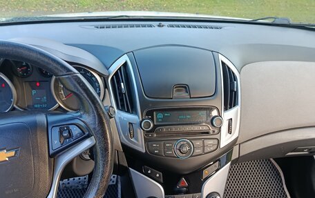 Chevrolet Cruze II, 2013 год, 570 000 рублей, 10 фотография