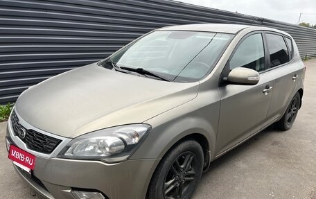 KIA cee'd I рестайлинг, 2011 год, 700 000 рублей, 2 фотография