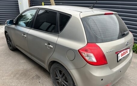KIA cee'd I рестайлинг, 2011 год, 700 000 рублей, 3 фотография