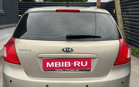 KIA cee'd I рестайлинг, 2011 год, 700 000 рублей, 4 фотография