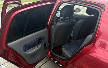Renault Clio II, 2001 год, 230 000 рублей, 5 фотография