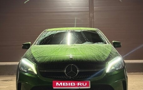 Mercedes-Benz A-Класс, 2015 год, 1 700 000 рублей, 1 фотография