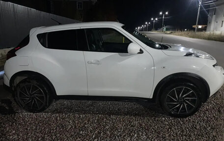 Nissan Juke II, 2011 год, 880 000 рублей, 1 фотография