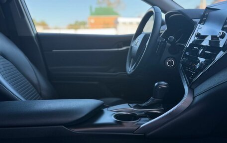 Toyota Camry, 2021 год, 2 549 000 рублей, 20 фотография