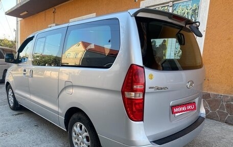 Hyundai Grand Starex Grand Starex I рестайлинг 2, 2009 год, 1 380 000 рублей, 5 фотография