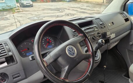 Volkswagen Transporter T5 рестайлинг, 2003 год, 680 000 рублей, 6 фотография