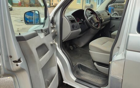 Volkswagen Transporter T5 рестайлинг, 2003 год, 680 000 рублей, 10 фотография
