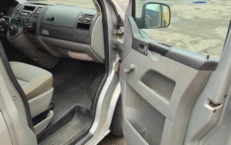 Volkswagen Transporter T5 рестайлинг, 2003 год, 680 000 рублей, 11 фотография