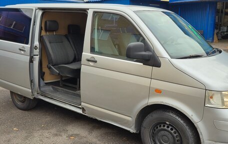 Volkswagen Transporter T5 рестайлинг, 2003 год, 680 000 рублей, 16 фотография