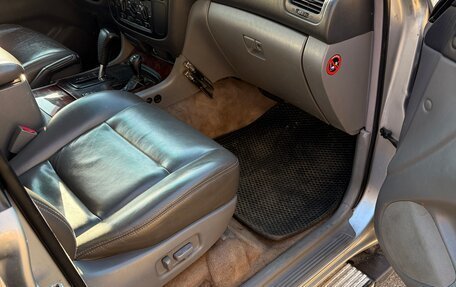 Toyota Land Cruiser 100 рестайлинг 2, 1999 год, 1 150 000 рублей, 6 фотография