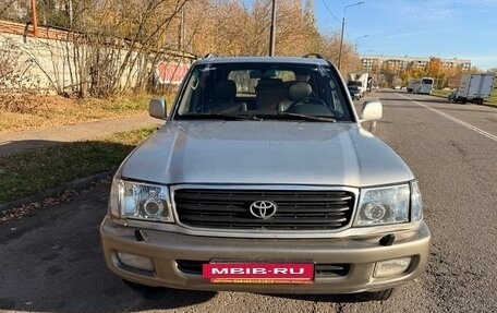 Toyota Land Cruiser 100 рестайлинг 2, 1999 год, 1 150 000 рублей, 3 фотография