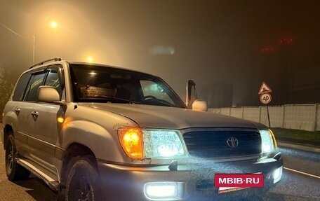 Toyota Land Cruiser 100 рестайлинг 2, 1999 год, 1 150 000 рублей, 2 фотография