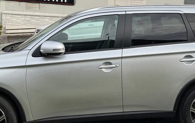Mitsubishi Outlander III рестайлинг 3, 2014 год, 1 350 000 рублей, 1 фотография