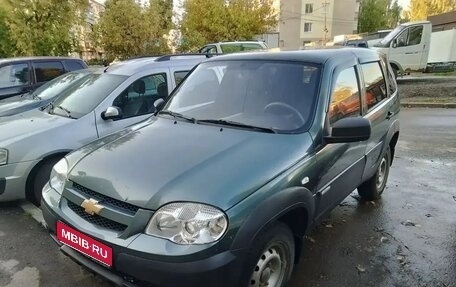 Chevrolet Niva I рестайлинг, 2015 год, 490 000 рублей, 1 фотография