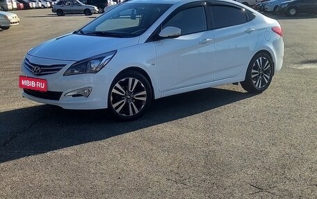 Hyundai Solaris II рестайлинг, 2015 год, 1 150 000 рублей, 1 фотография