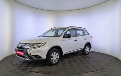 Mitsubishi Outlander III рестайлинг 3, 2019 год, 2 100 000 рублей, 1 фотография