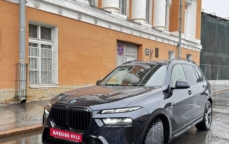 BMW X7, 2024 год, 13 000 000 рублей, 2 фотография