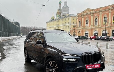 BMW X7, 2024 год, 13 000 000 рублей, 3 фотография