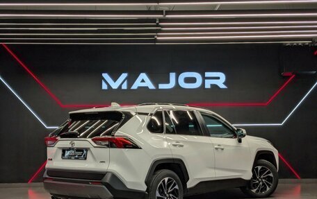 Toyota RAV4, 2021 год, 2 955 000 рублей, 2 фотография