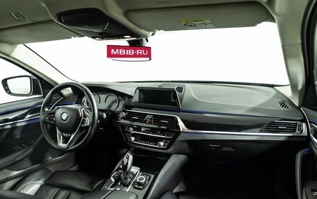 BMW 5 серия, 2019 год, 2 499 900 рублей, 9 фотография
