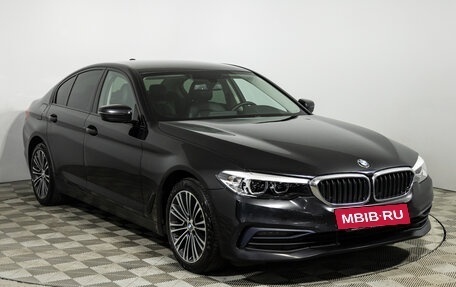 BMW 5 серия, 2019 год, 2 499 900 рублей, 3 фотография
