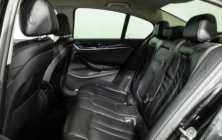 BMW 5 серия, 2019 год, 2 499 900 рублей, 10 фотография