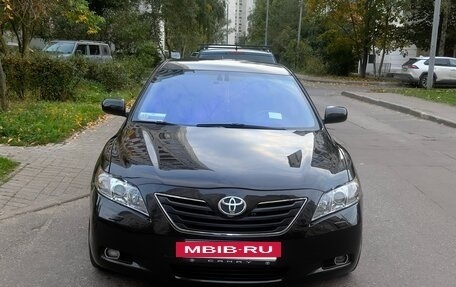Toyota Camry, 2008 год, 900 000 рублей, 5 фотография