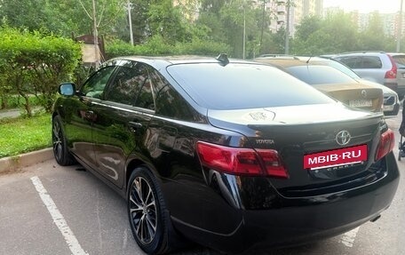 Toyota Camry, 2008 год, 900 000 рублей, 3 фотография