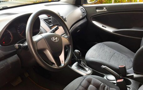 Hyundai Solaris II рестайлинг, 2015 год, 800 000 рублей, 6 фотография