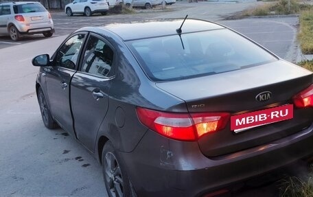 KIA Rio III рестайлинг, 2014 год, 950 000 рублей, 3 фотография