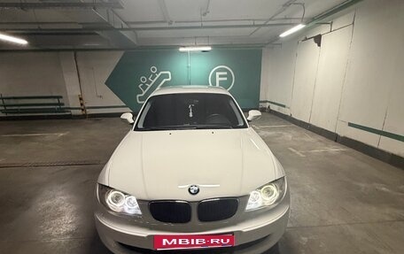 BMW 1 серия, 2010 год, 1 100 000 рублей, 1 фотография