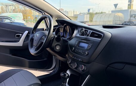 KIA cee'd III, 2015 год, 1 300 000 рублей, 8 фотография