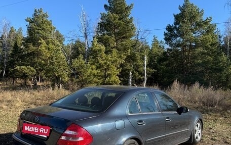 Mercedes-Benz E-Класс, 2002 год, 815 000 рублей, 2 фотография