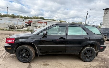 Lexus RX IV рестайлинг, 2000 год, 637 000 рублей, 2 фотография