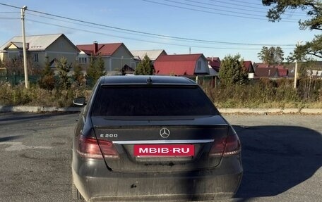 Mercedes-Benz E-Класс, 2013 год, 1 800 000 рублей, 4 фотография