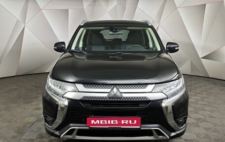 Mitsubishi Outlander III рестайлинг 3, 2019 год, 1 995 000 рублей, 7 фотография
