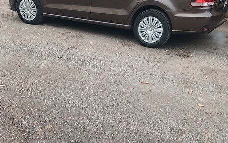 Volkswagen Polo VI (EU Market), 2015 год, 800 000 рублей, 2 фотография