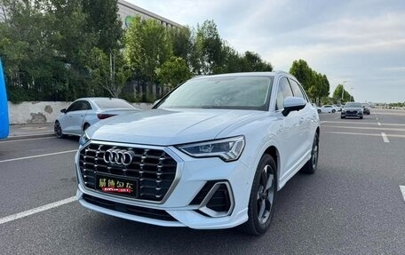 Audi Q3, 2022 год, 2 100 000 рублей, 1 фотография