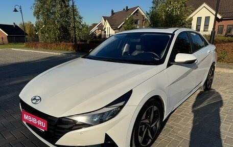 Hyundai Elantra, 2023 год, 1 830 000 рублей, 1 фотография