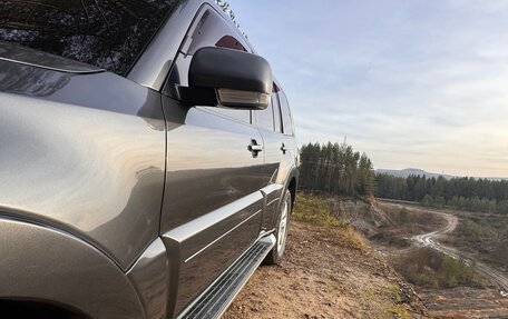 Mitsubishi Pajero IV рестайлинг 2, 2013 год, 1 850 000 рублей, 17 фотография